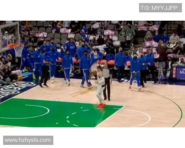 足球巨星跨界挑战篮球场精彩瞬间动漫合集