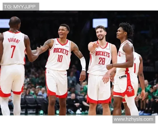 2014年火箭队与尼克斯队激战回顾：一场经典对决的精彩瞬间与战术分析